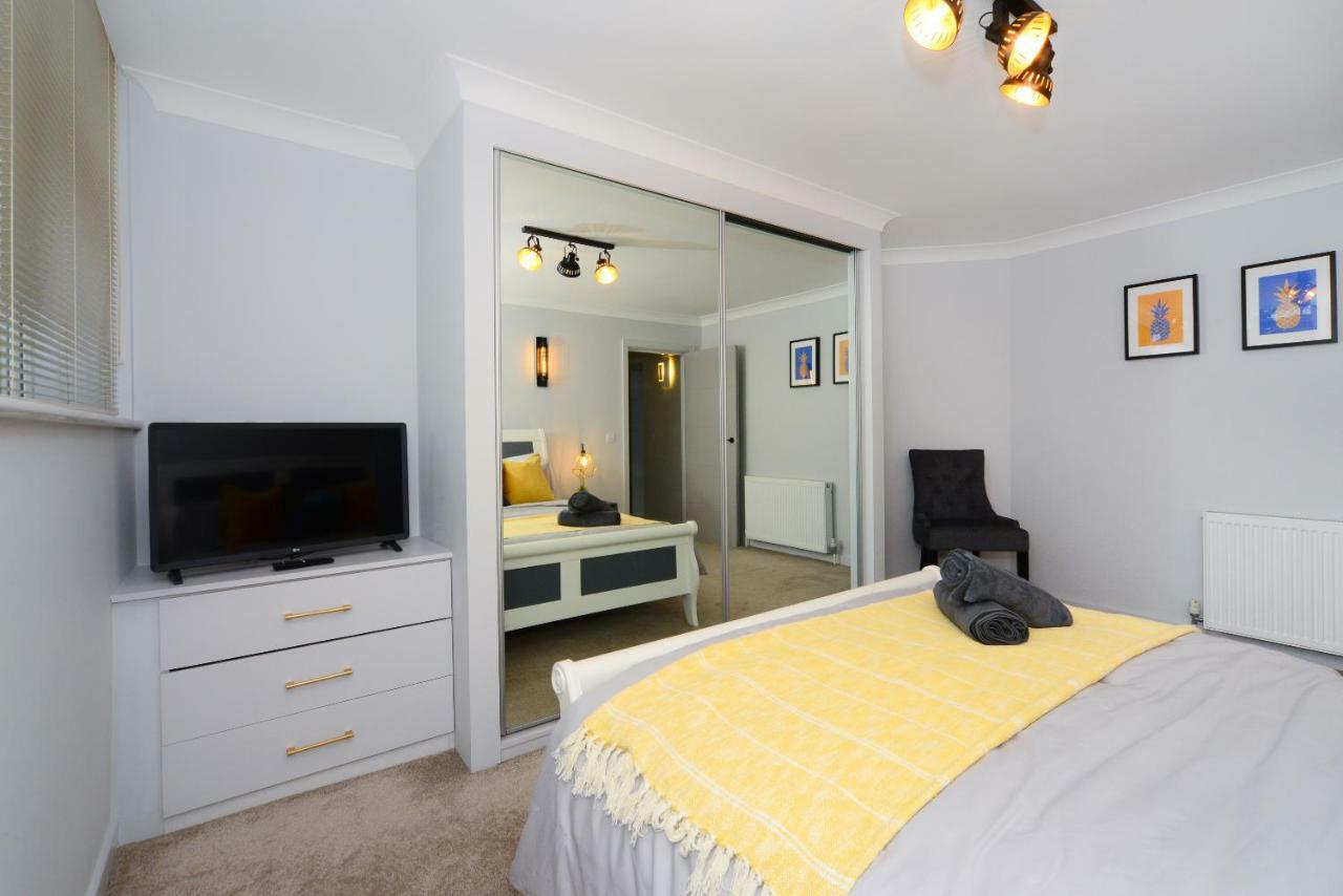 Beautiful Apartment Near Bournemouth, Poole & Sandbanks Exterior foto